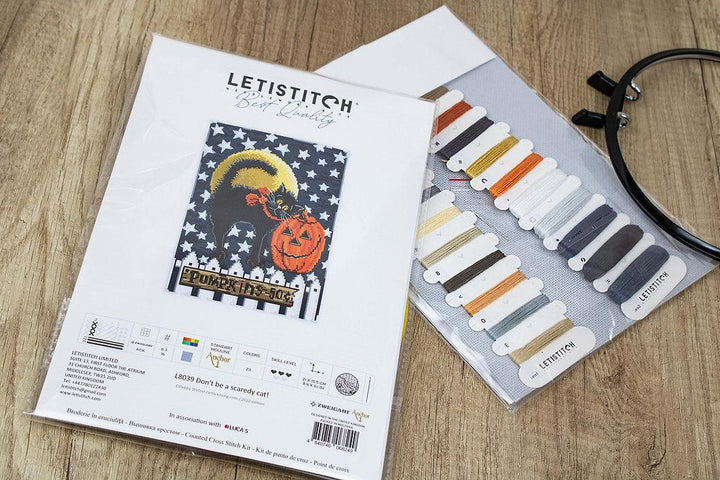 Counted Cross Stitch Kit Don't be a scaredy cat! L8039