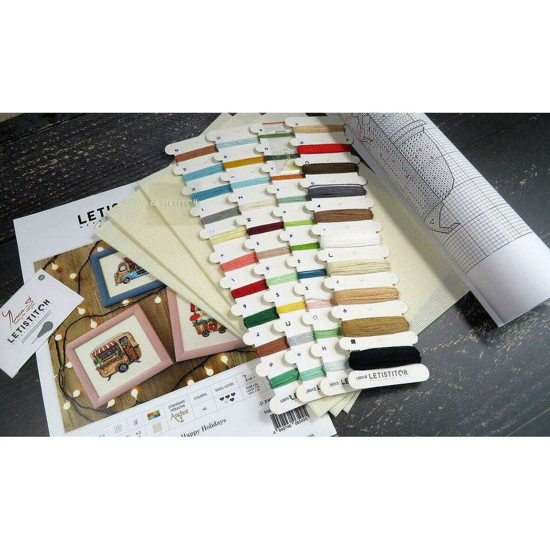 Counted Cross Stitch Kit Happy Holidays L8001