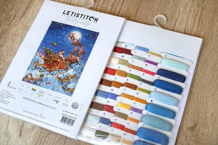 Counted Cross Stitch Kit The reindeers on their way! Leti958