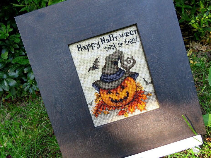 Counted Cross Stitch Kit Trick or treat Leti956