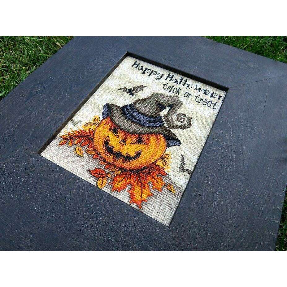 Counted Cross Stitch Kit Trick or treat Leti956