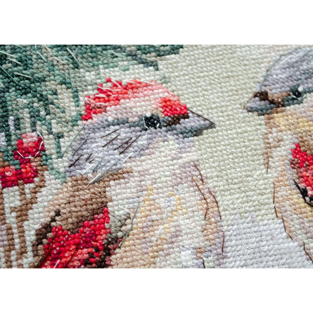 Cross-stitch kit - Chittering about winter AH-238