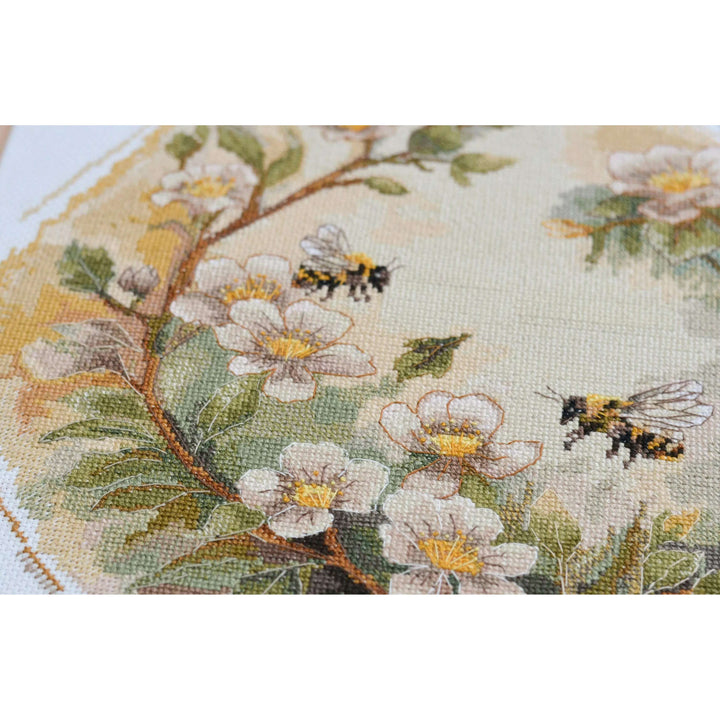 Cross-stitch kit - Honey colors AH-207