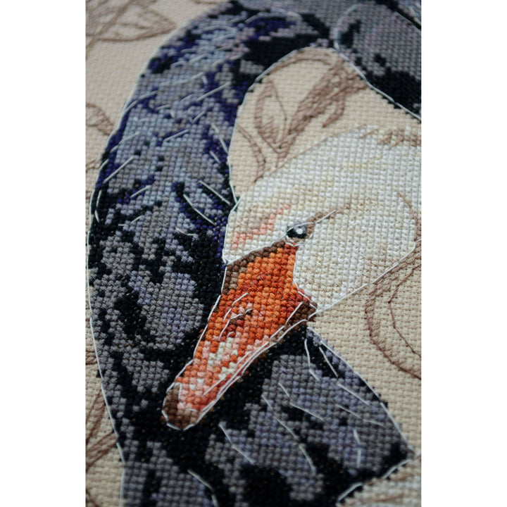 Cross-stitch kit - Swans of love AH-269