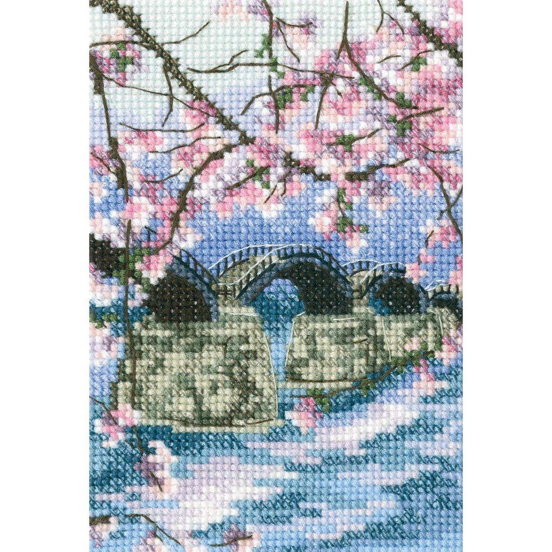 Cross-stitch Kit "Kintai bridge arching over the Nishiki river" C309