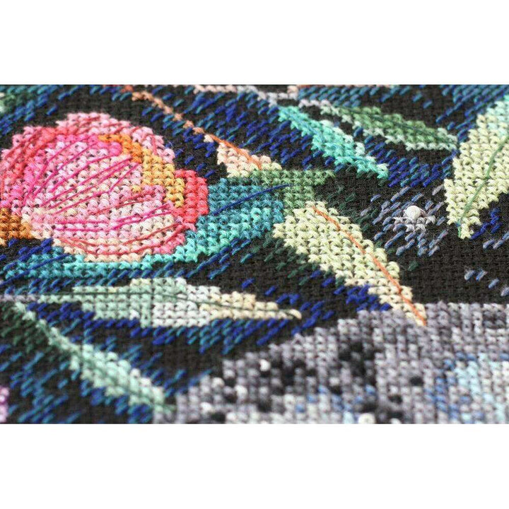 Cross-stitch kit Moon secrets AH-065