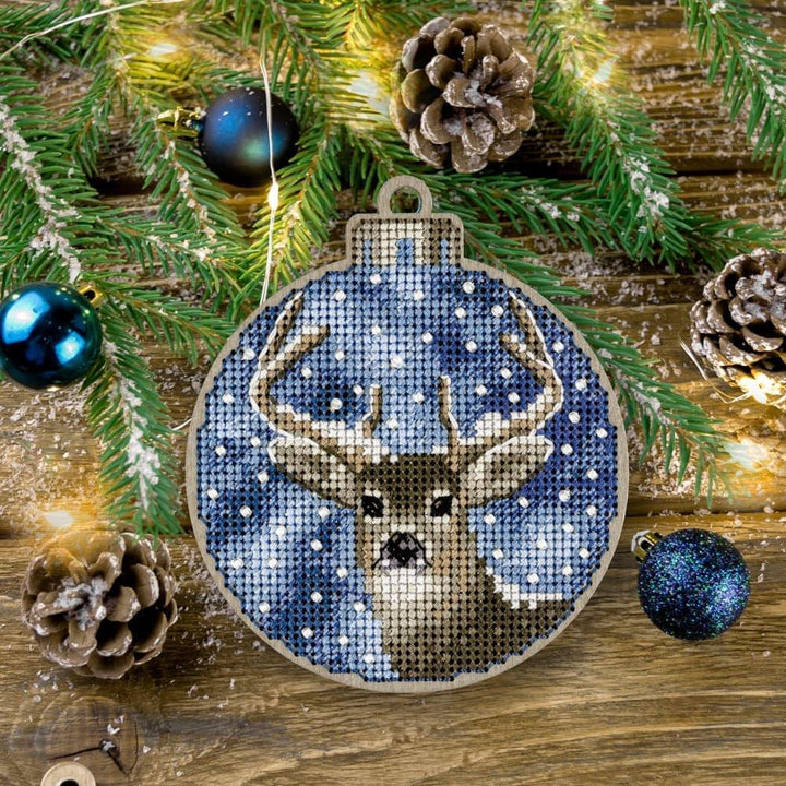 Cross-stitch kit on wood FLW-017