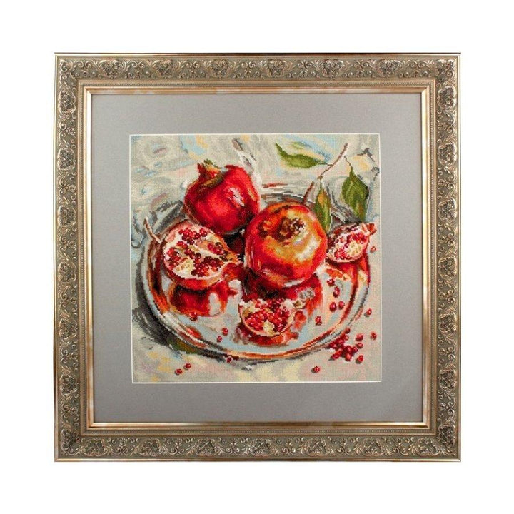 Crowned fruits M598 Counted Cross Stitch Kit