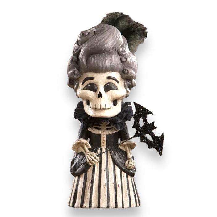 Divine Desiree Skelly by Bethany Lowe - Quirks!