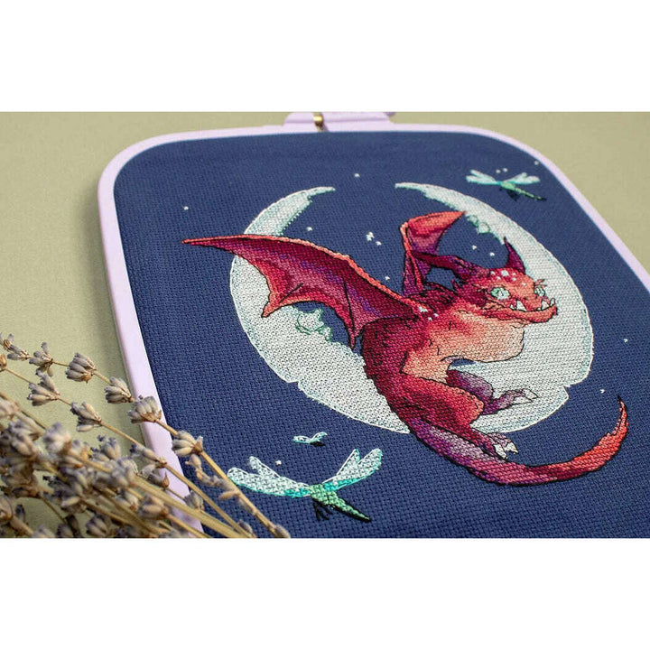 Dragon L8800 Counted Cross Stitch Kit