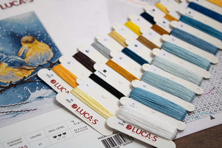 Eastern Bluebirds BU5028l Counted Cross-Stitch Kit