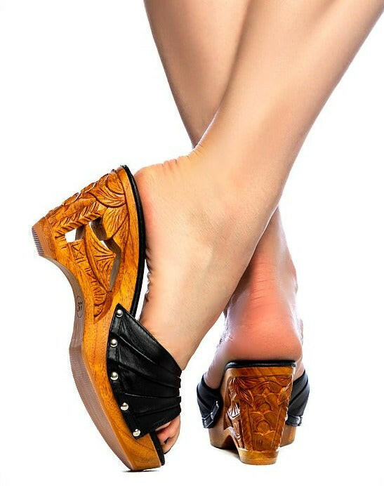 Souvenir/without Ankle Strap - in  Black Leather