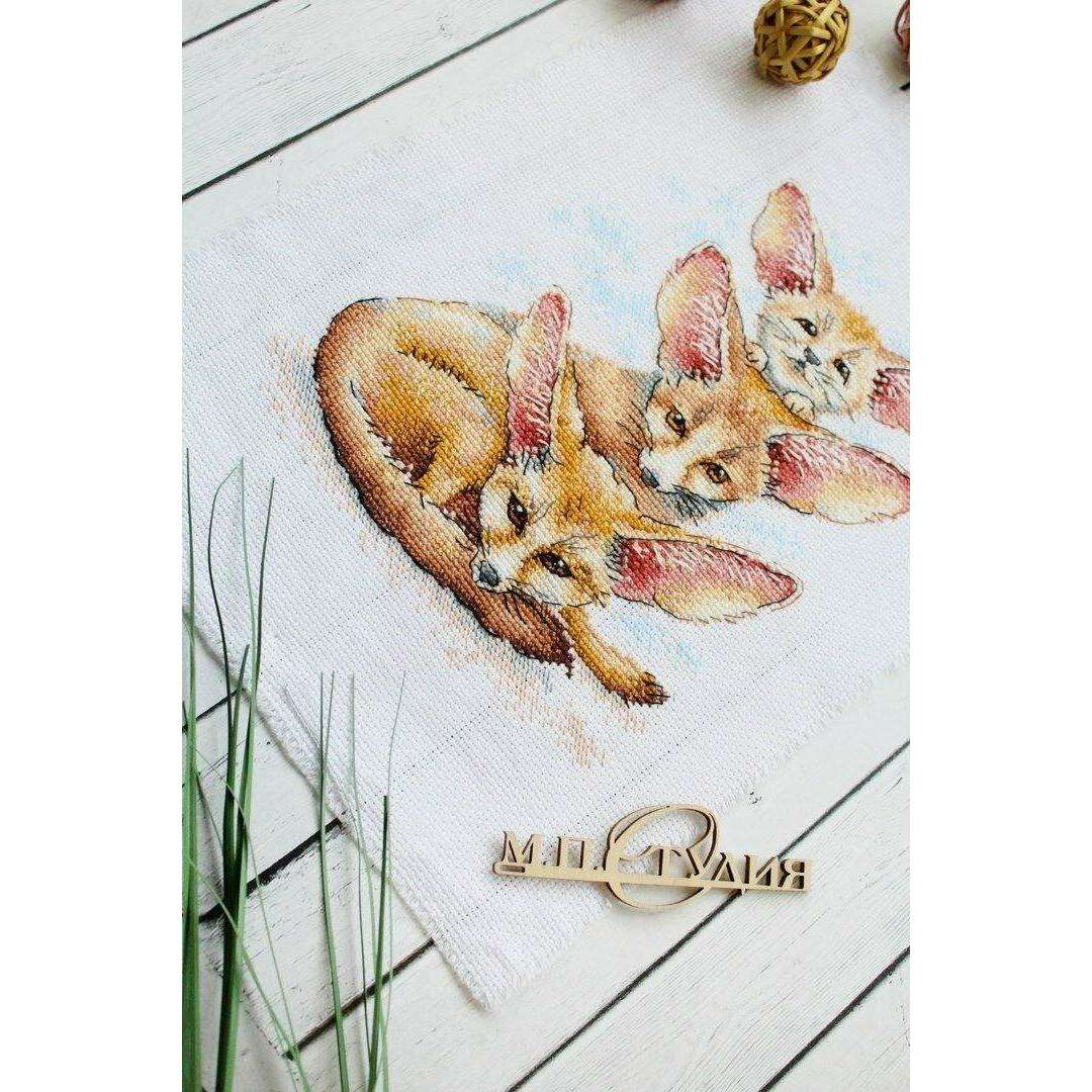 Fennec Fox Family SM-509 Counted Cross Stitch Kit
