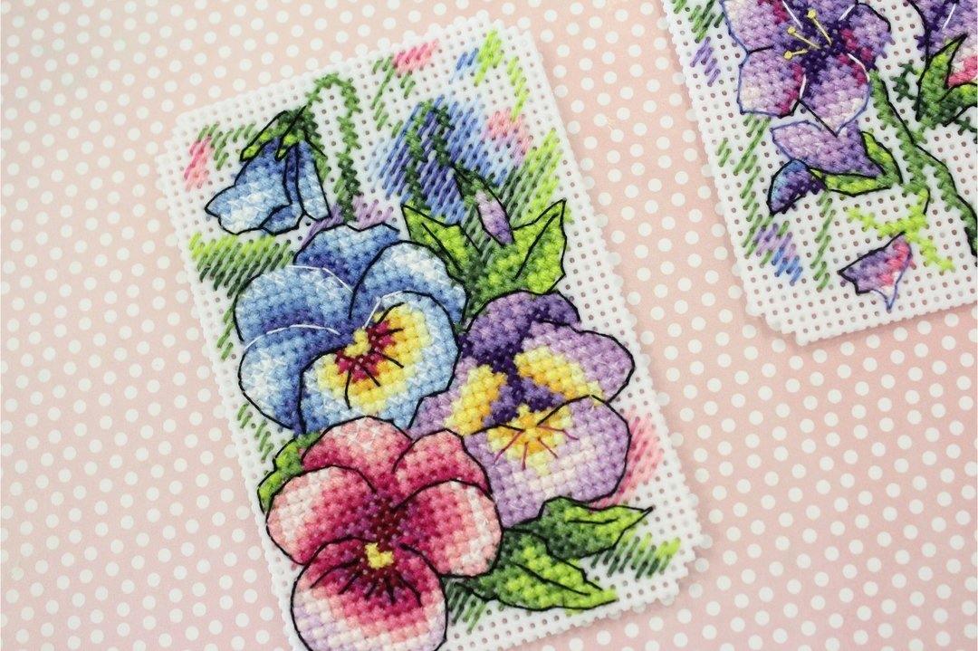 Flower Symphony P-491 / SR-491 Plastic Canvas Counted Cross Stitch Kit