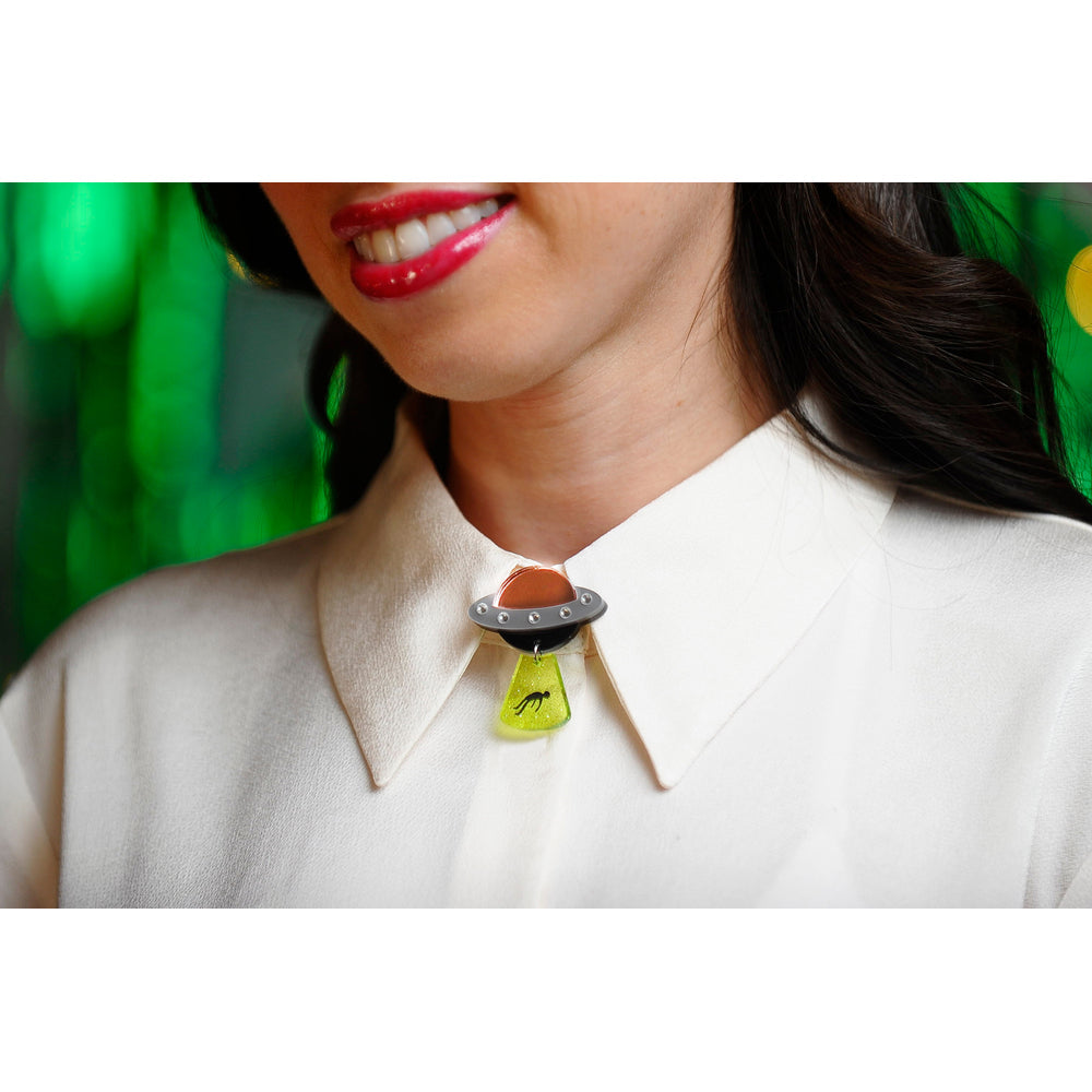 Flying Saucer Button Cover by Laliblue 2