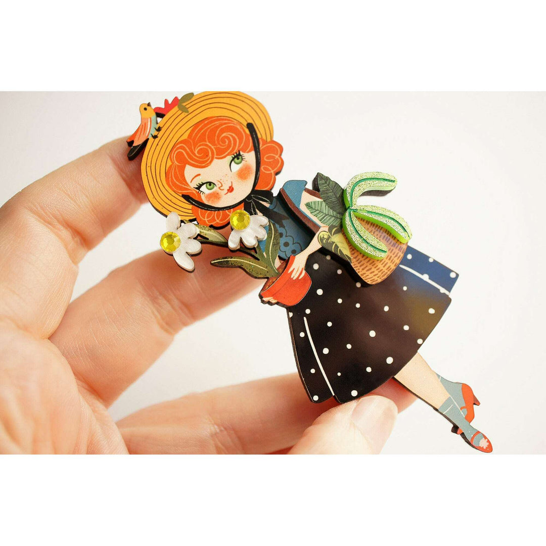 Girl with Daisies Brooch – view 4