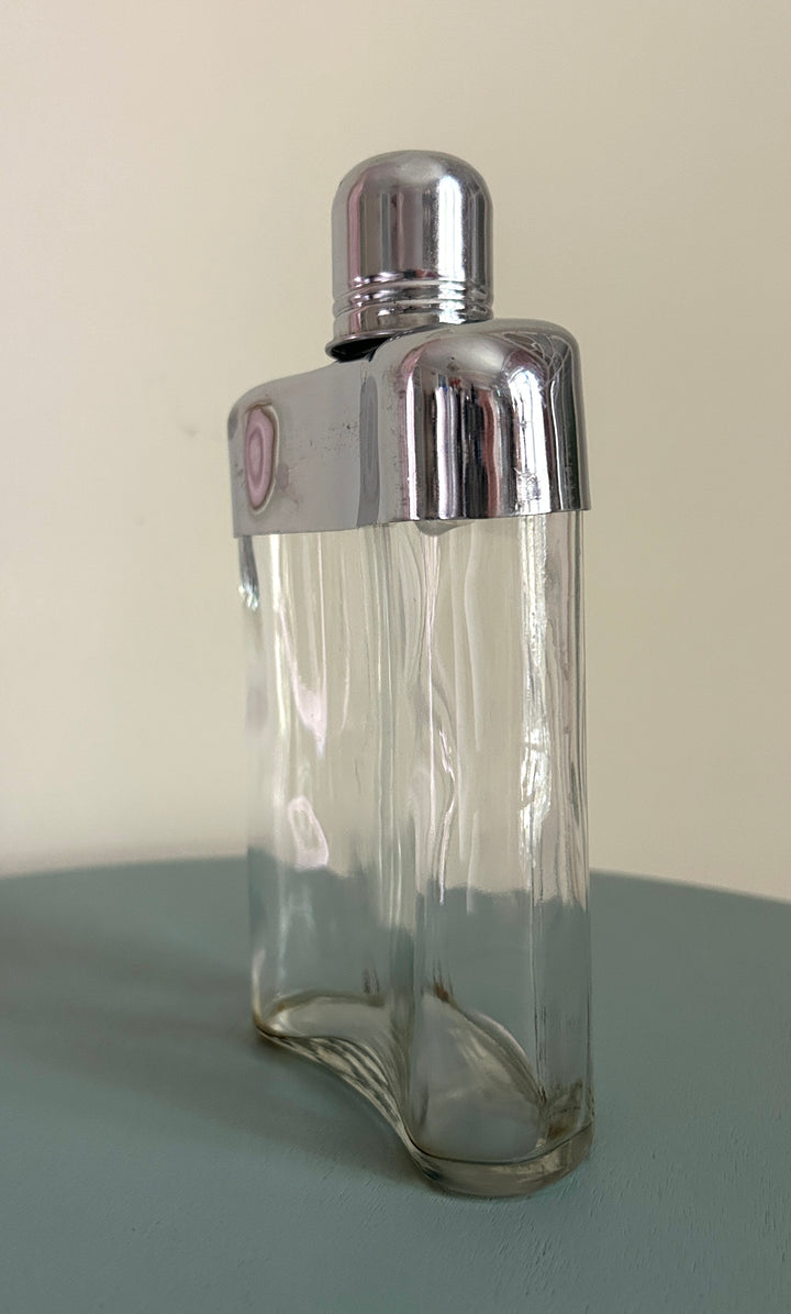 Glass flask side profile