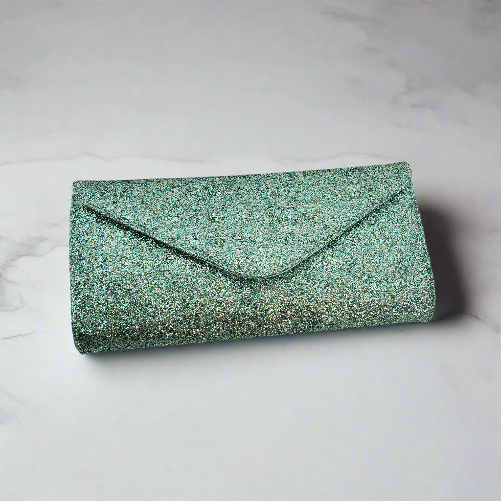 Retro-Inspired Clutch Purse