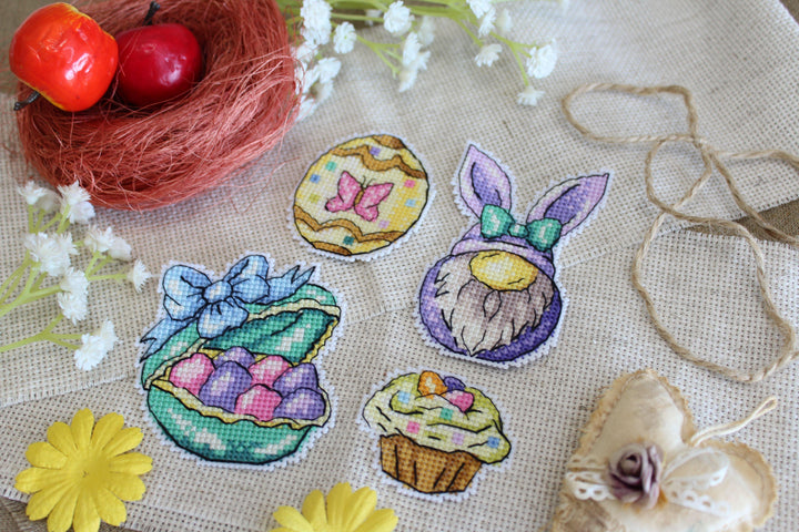 Gnome and Cradle. Magnets SR-585 Plastic Canvas Counted Cross Stitch Kit