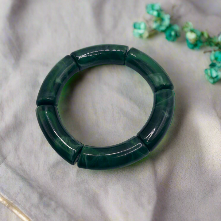 Chunky Vintage-Inspired Resin Bangle