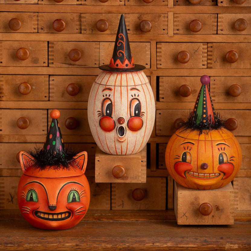 Green Eyed Copper Cat by Bethany Lowe Designs image 3