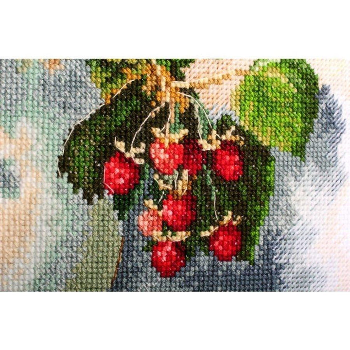 Hydrangea and raspberry M600 Counted Cross Stitch Kit
