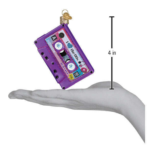 I Love The 00s Ornament