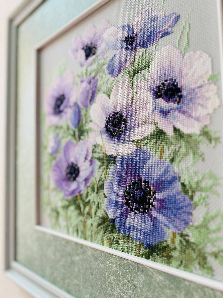 Purple Anemones R2176 Counted Cross Stitch Kit
