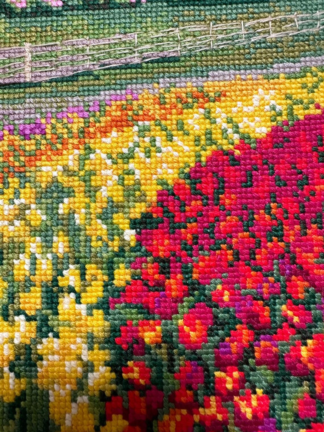 Tulip Field R2148 Counted Cross Stitch Kit