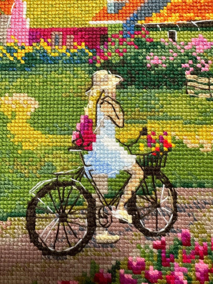 Tulip Field R2148 Counted Cross Stitch Kit