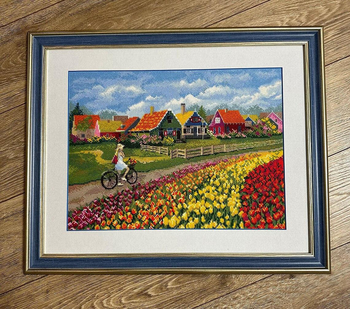 Tulip Field R2148 Counted Cross Stitch Kit