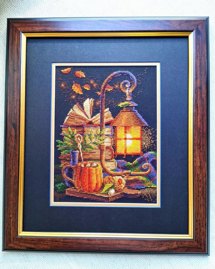 Cozy Autumn R2146 Counted Cross Stitch Kit