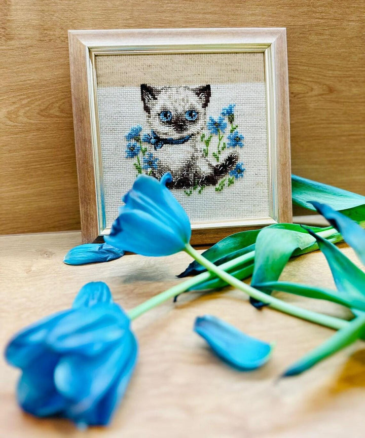 Siamese Kitten R2118 Counted Cross Stitch Kit