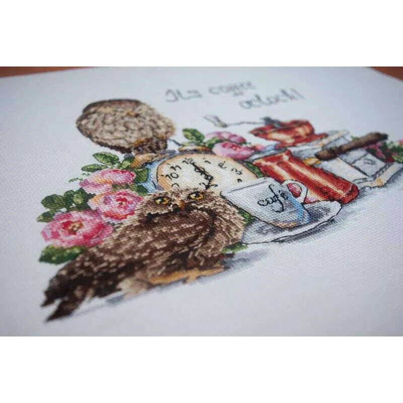 It's coffee o'clock K-83 Counted Cross-Stitch Kit
