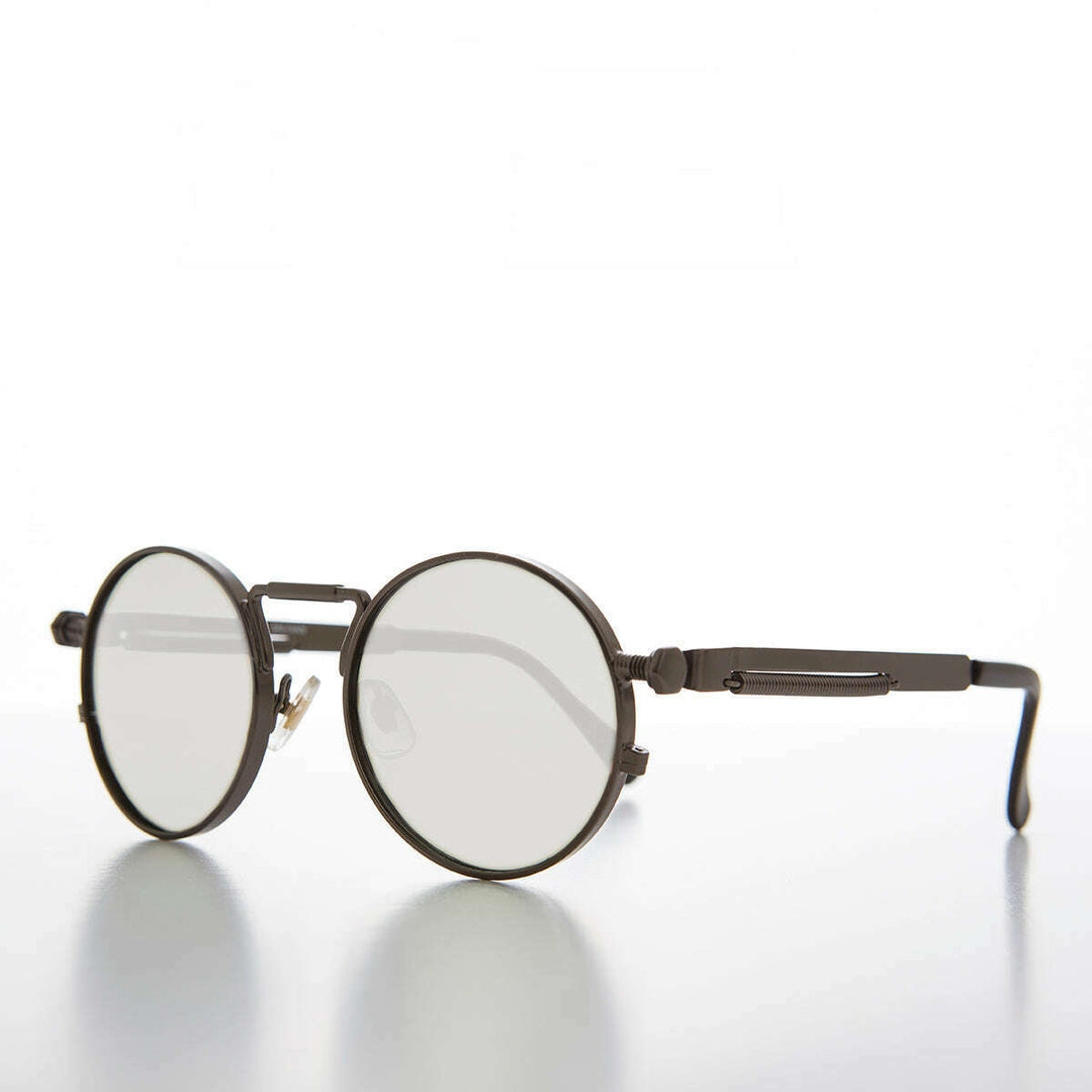 Ivan with Mirror Lens