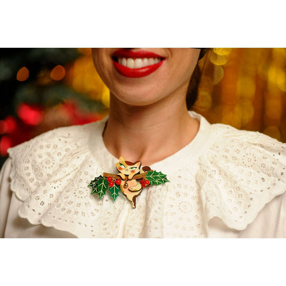 Kitty on A Holly Branch Brooch by Laliblue – view 2