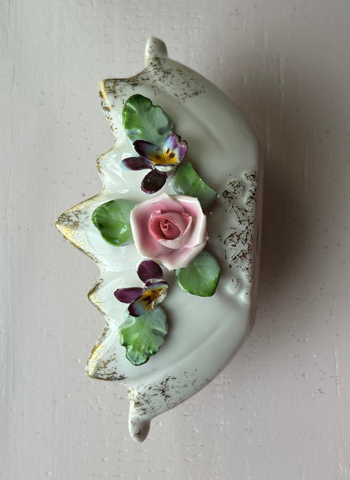 Lefton trinket dish applied flowers close up