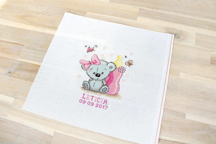 Letisia B1147L Counted Cross-Stitch Kit