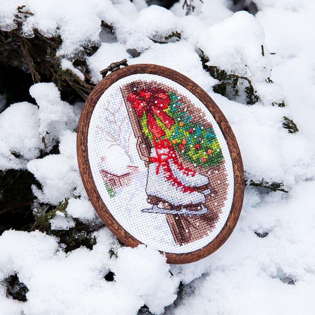 M-503C Counted cross stitch kit series "Preparing for the Holidays"