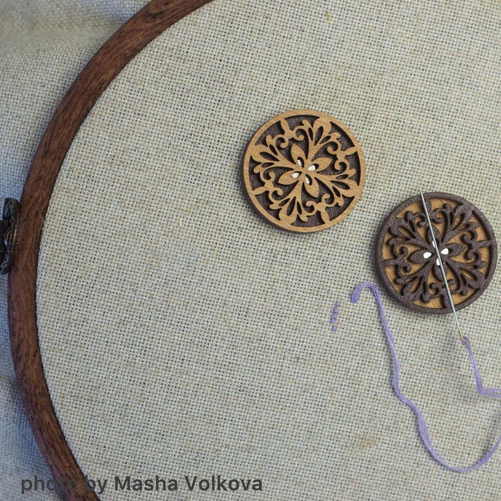 Magnetic double-sided needle holder FLMH-037(W)