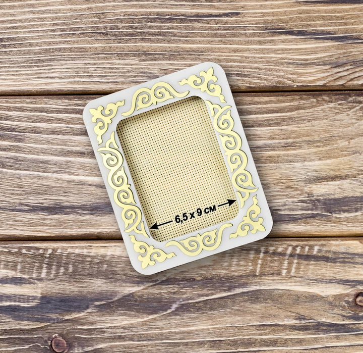 Magnetic Embroidery Frame (6.5 × 9 cm inner size) FLMP-037