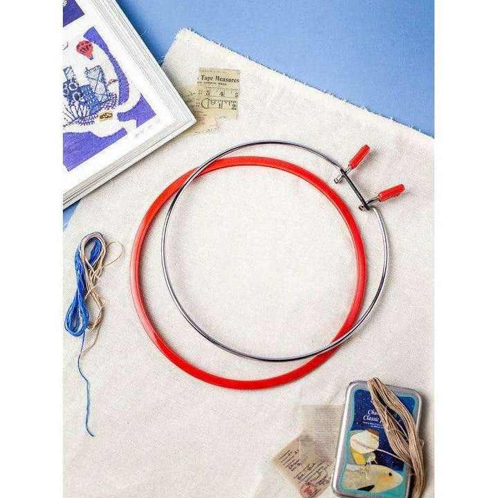 Medium Spring Metal Embroidery Hoop Nurge 160-2 Deep Red