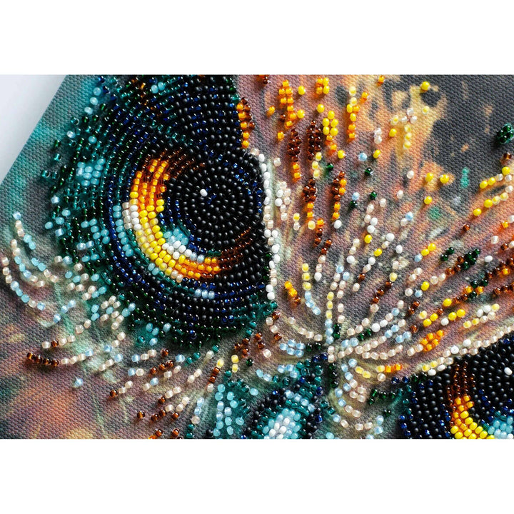 Mid-sized bead embroidery kit - Fearless AMB-107