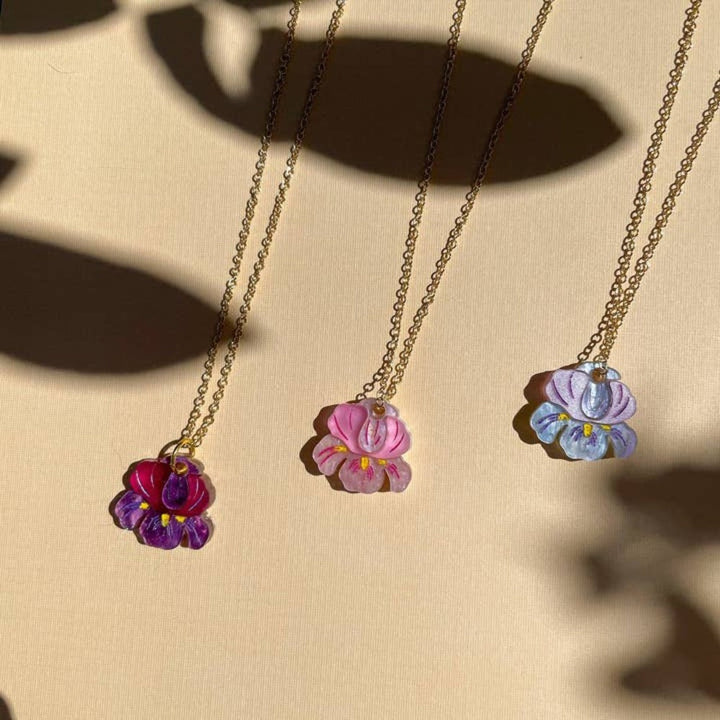 Mini Iris Necklace 1