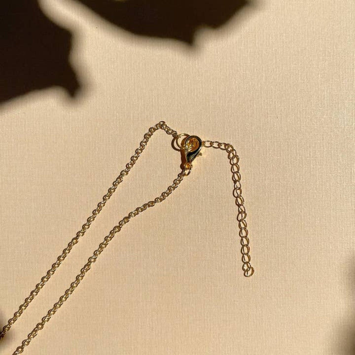 Mini Iris Necklace 4