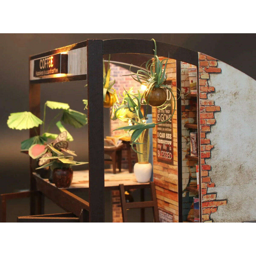 Miniature Wizardi Roombox Kit - Coffee House Dollhouse Kit