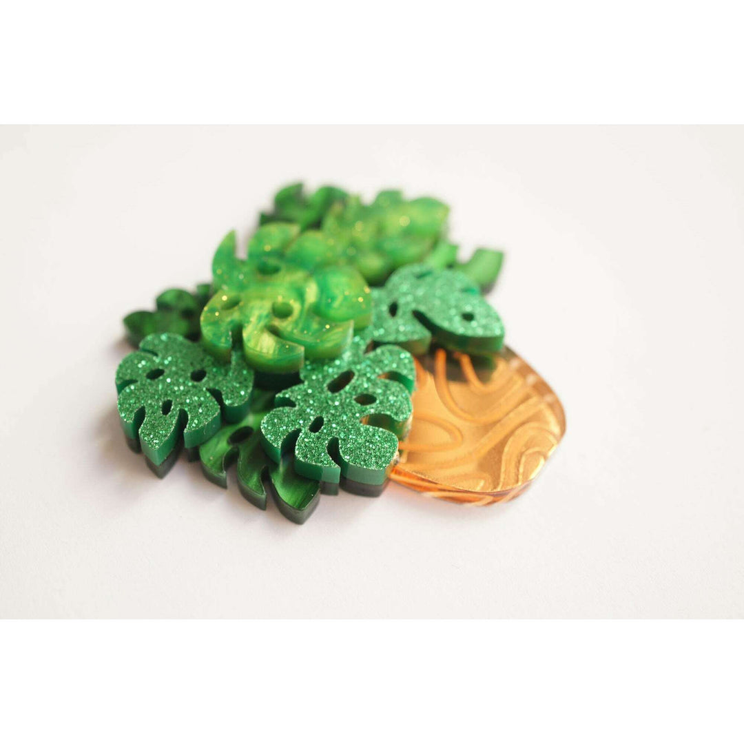 Monstera Brooch by Laliblue – view 4