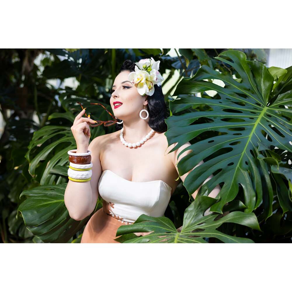 Narrow Salty Heavy Carve Medium Bangle by Splendette 1