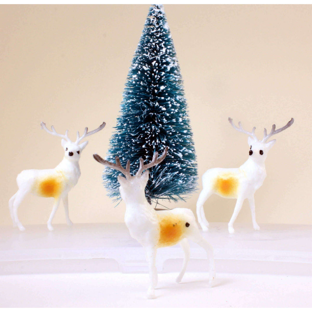 New Old Stock 1.5" Reindeer Decorative Figurine, 1960s – view 3