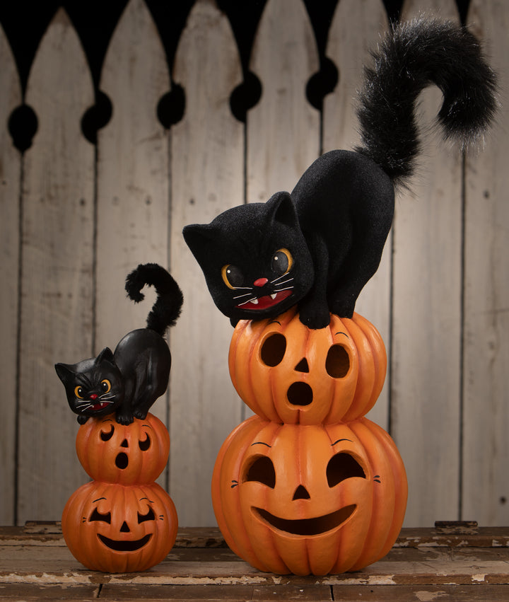 Small Pumpkin Stack Black Cat by Bethany Lowe Designs, image 5